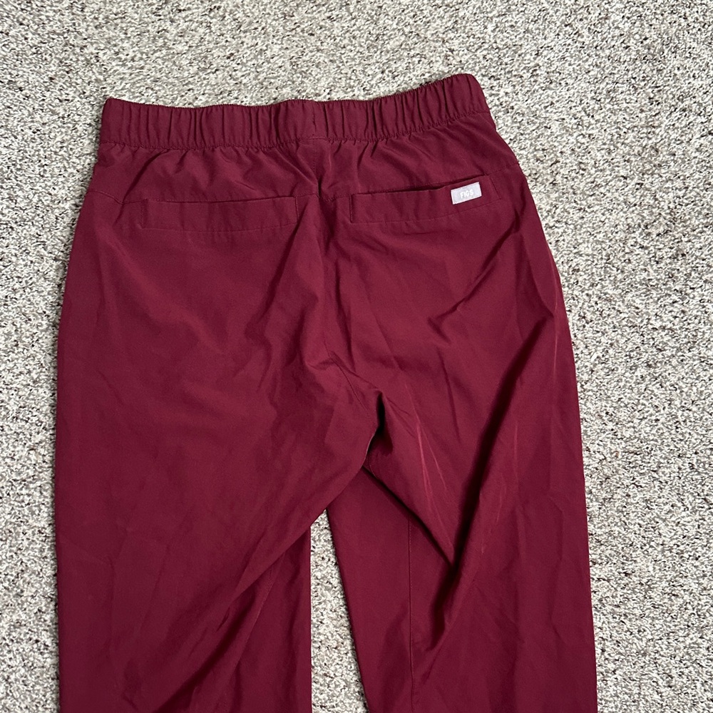 Figs Technical Scrub Threads For Threads Burgundy… - image 8